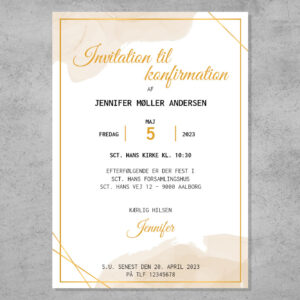 Invitation til konfirmation i design med vandfarve i beige nuancer